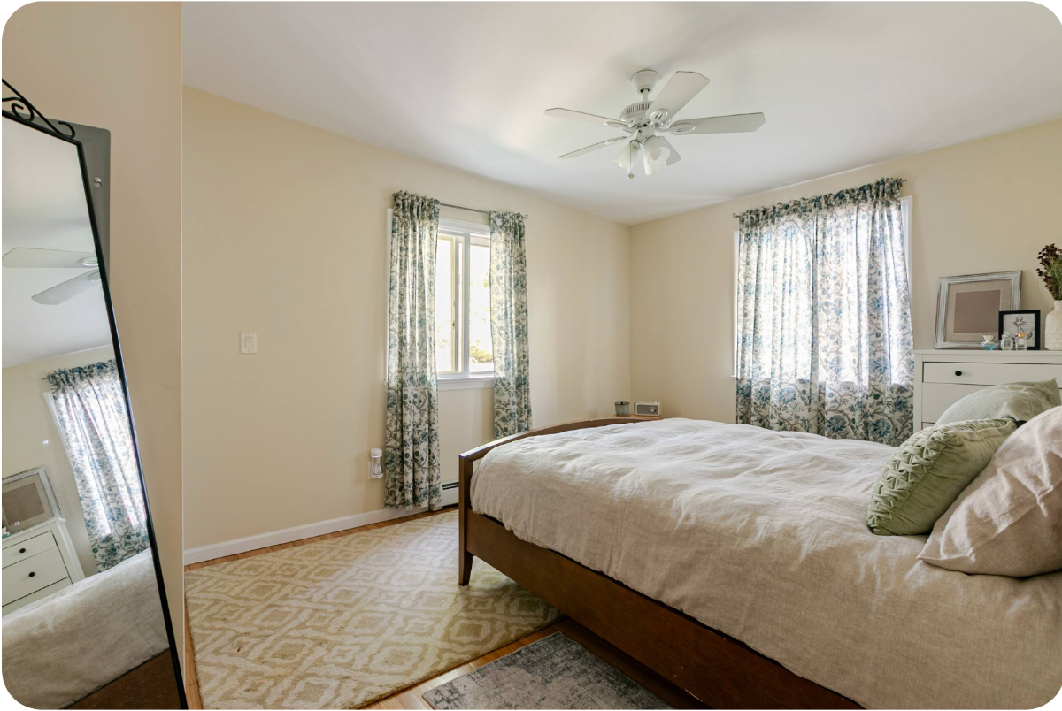 Furnished Mid-Century Home in Nyack | Nature at Your Doorstep | NYC 1hr | 3BR + Workspace - Photo 4