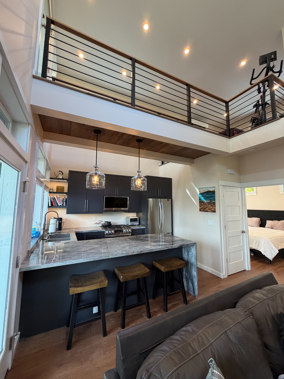Newly Built 2 story cottage - Photo 4