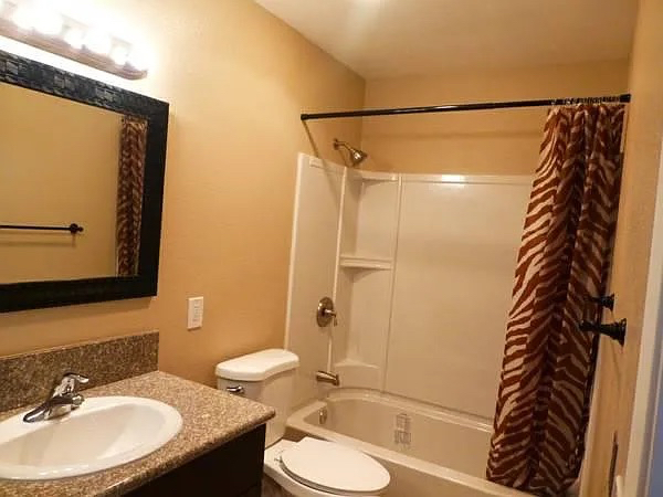 Charming Condo steps from Balboa Park and Beer Street - Photo 6