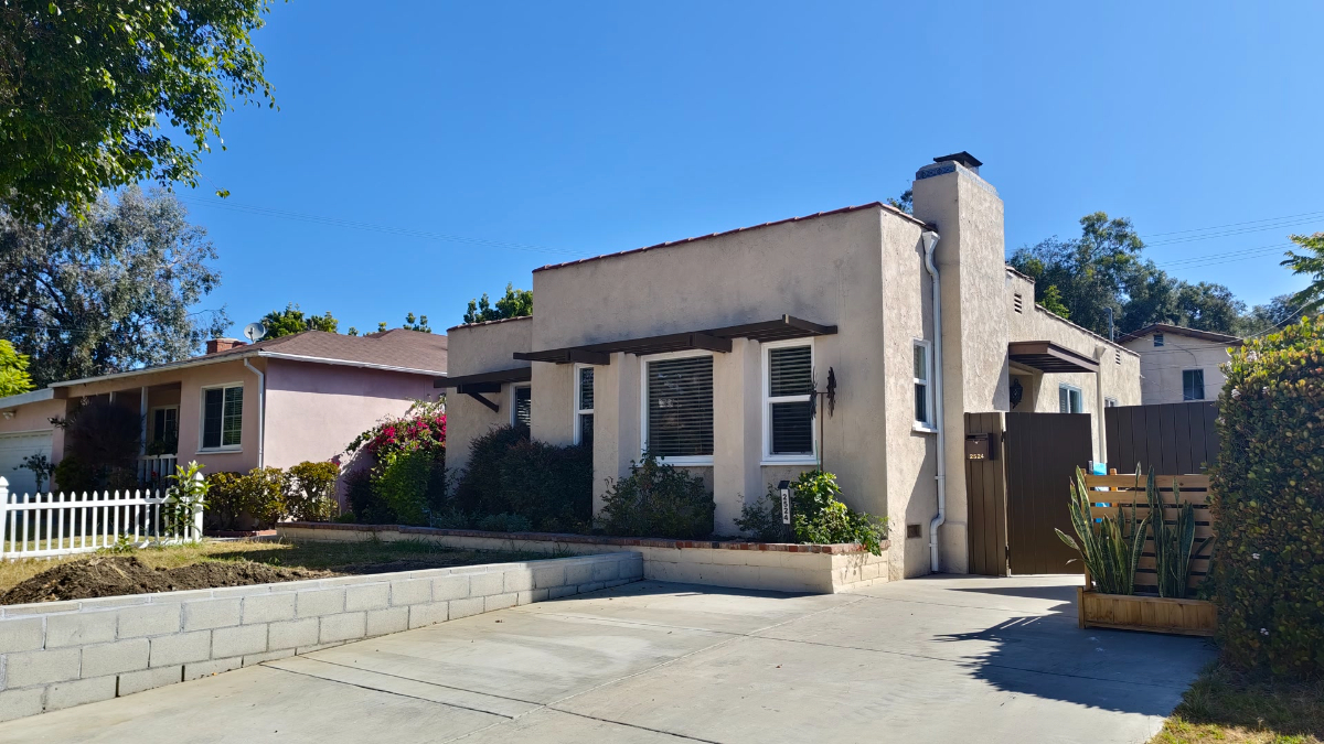 Furnished 2BR House · Private Entrance · All Utilities Incl. · Direct Bus to UCLA, Near SM Hospitals - Photo 1
