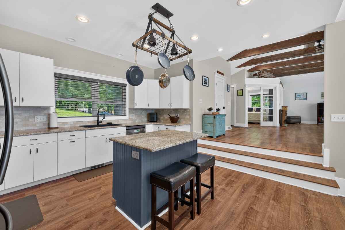 Executive Lake Front Home - Photo 7