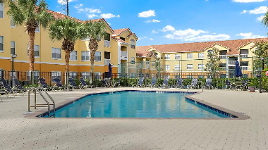Move In Ready: 1 -Bedroom Condo -Month to Month Perfect for Travel Healthcare Professionals