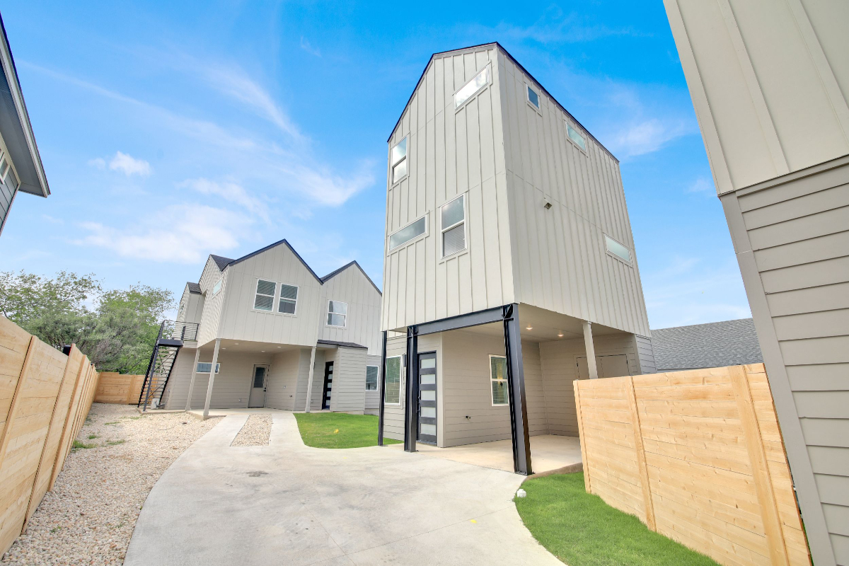 Stylish Furnished 2BR + Office | Central Austin | Easy Access to Everything ATX - Photo 1