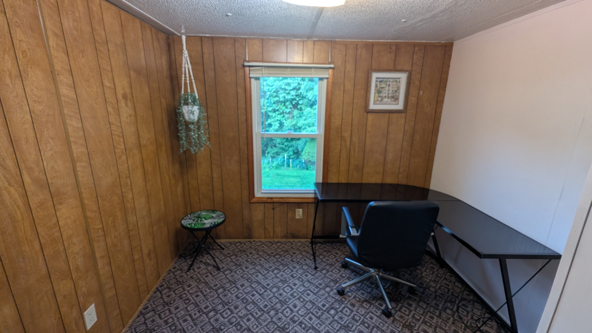 Cozy, 1 Bed 1 Bath + Home Office, Private Single Family Home, Fully Furnished - Photo 2
