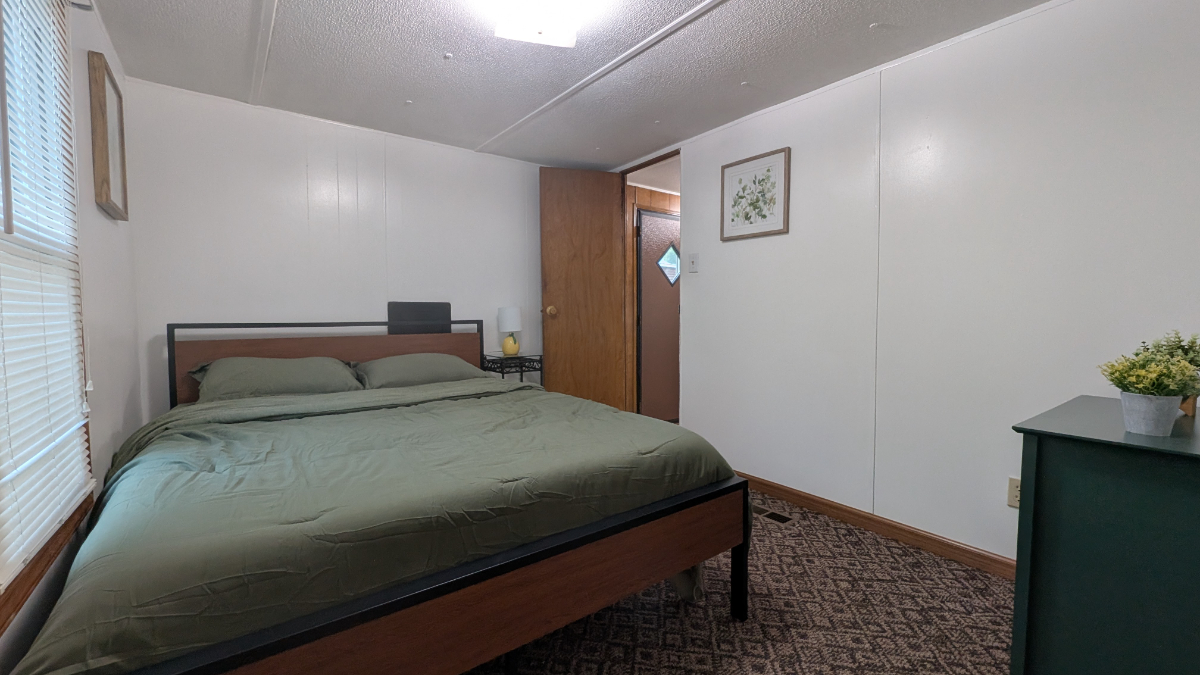 Cozy, 1 Bed 1 Bath + Home Office, Private Single Family Home, Fully Furnished - Photo 6