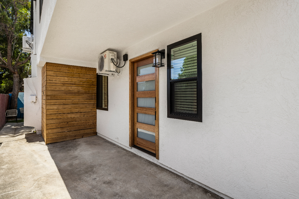 Fully Furnished 1 Bed / 1 Bath Near Mission Bay - Utilities Included! - Photo 4