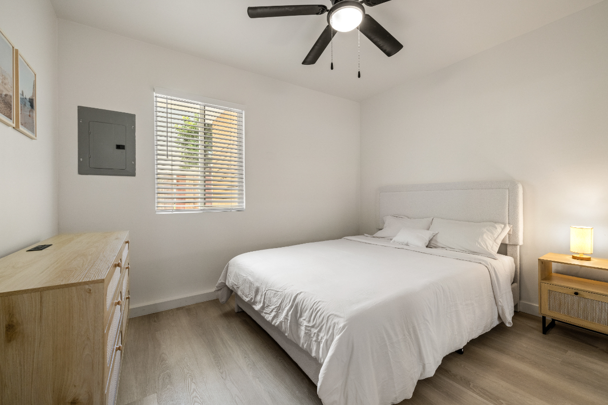 Fully Furnished 1 Bed / 1 Bath Near Mission Bay - Utilities Included! - Photo 6