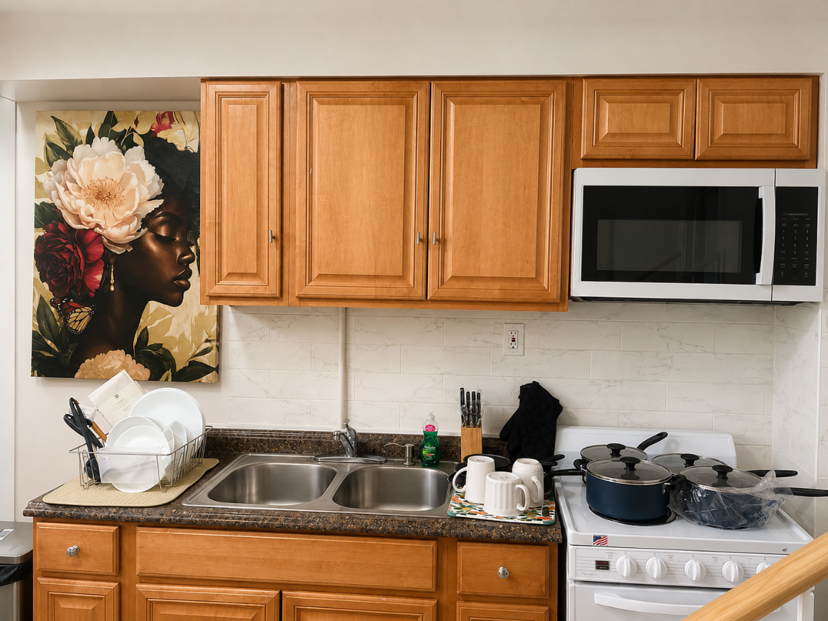 New Furnished 1BR 1BA with Utilities, Internet, Parking, Near Central, slip LIRR and Local Dining - Photo 4