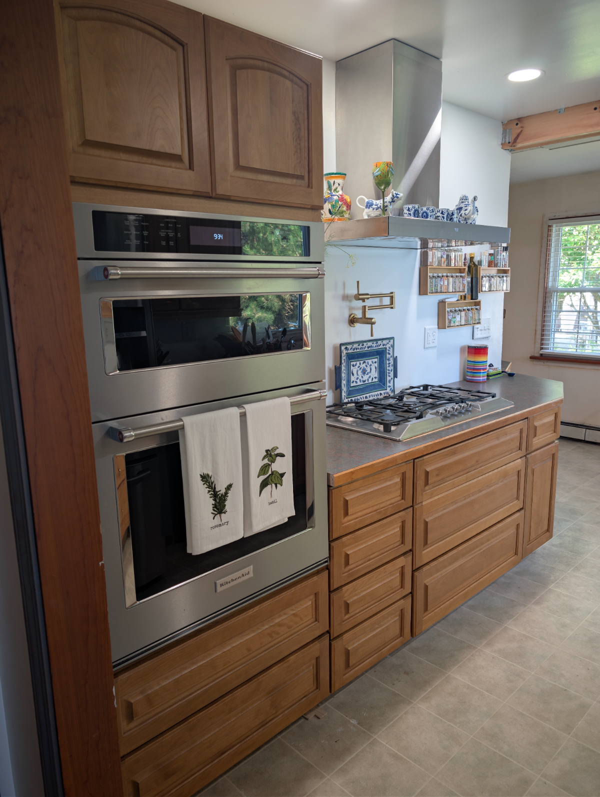 Inviting Room with Private Bath | Lake Erie Waterfront Views | Private Beach Access | Prime Rural Ar - Photo 7