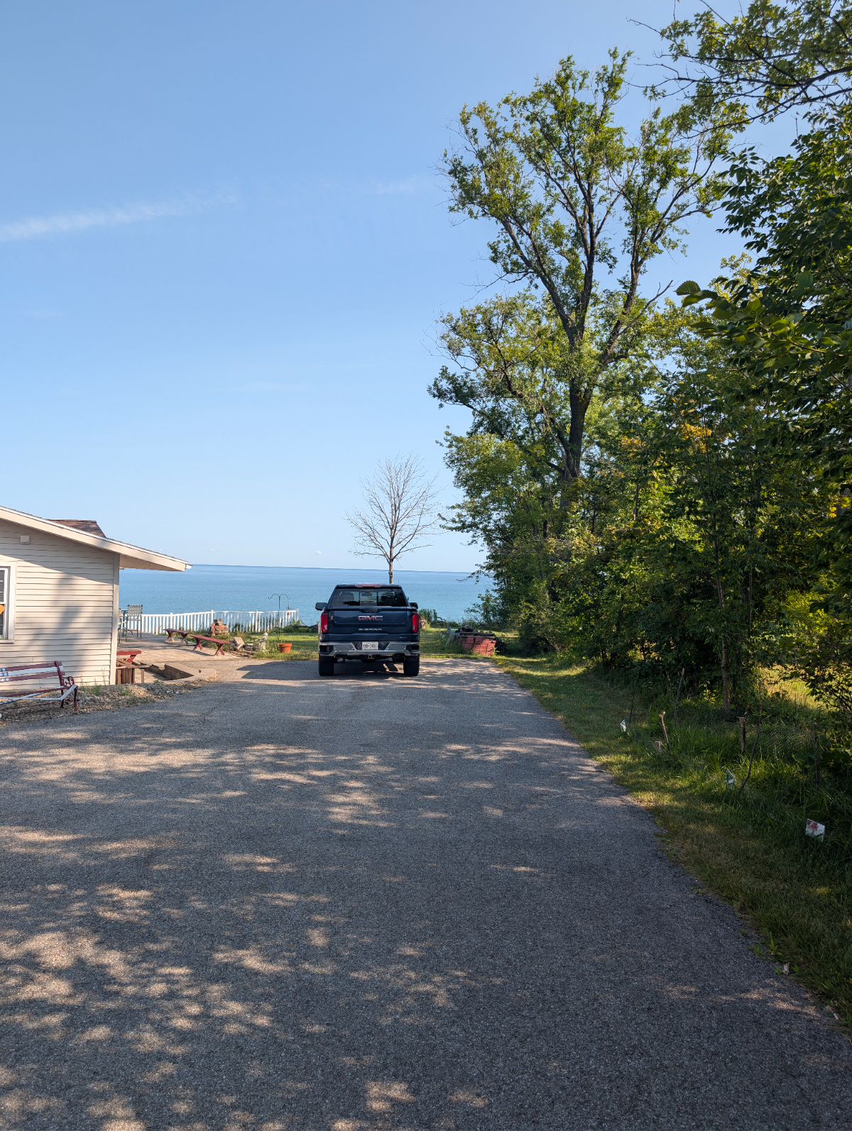 Inviting Room with Private Bath | Lake Erie Waterfront Views | Private Beach Access | Prime Rural Ar - Photo 8