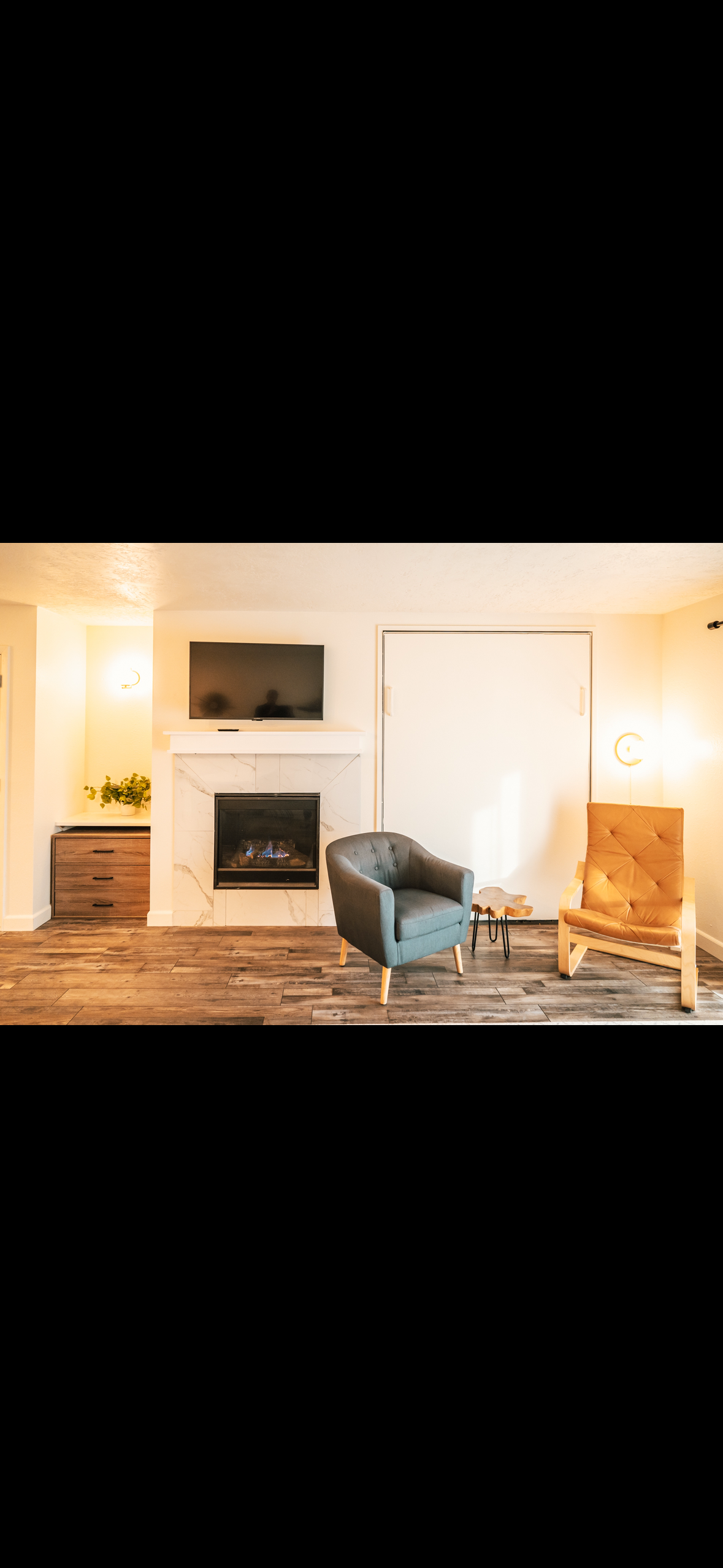 Riverfront Condo, Walk to Downtown - Photo 3