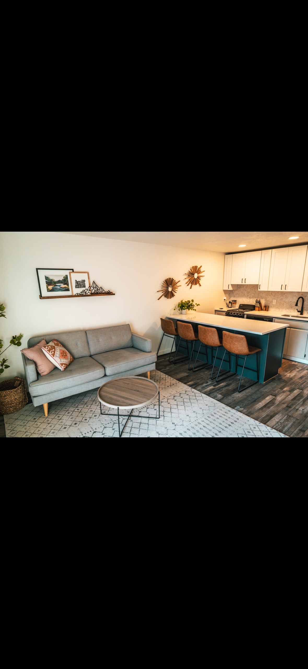 Riverfront Condo, Walk to Downtown - Photo 1