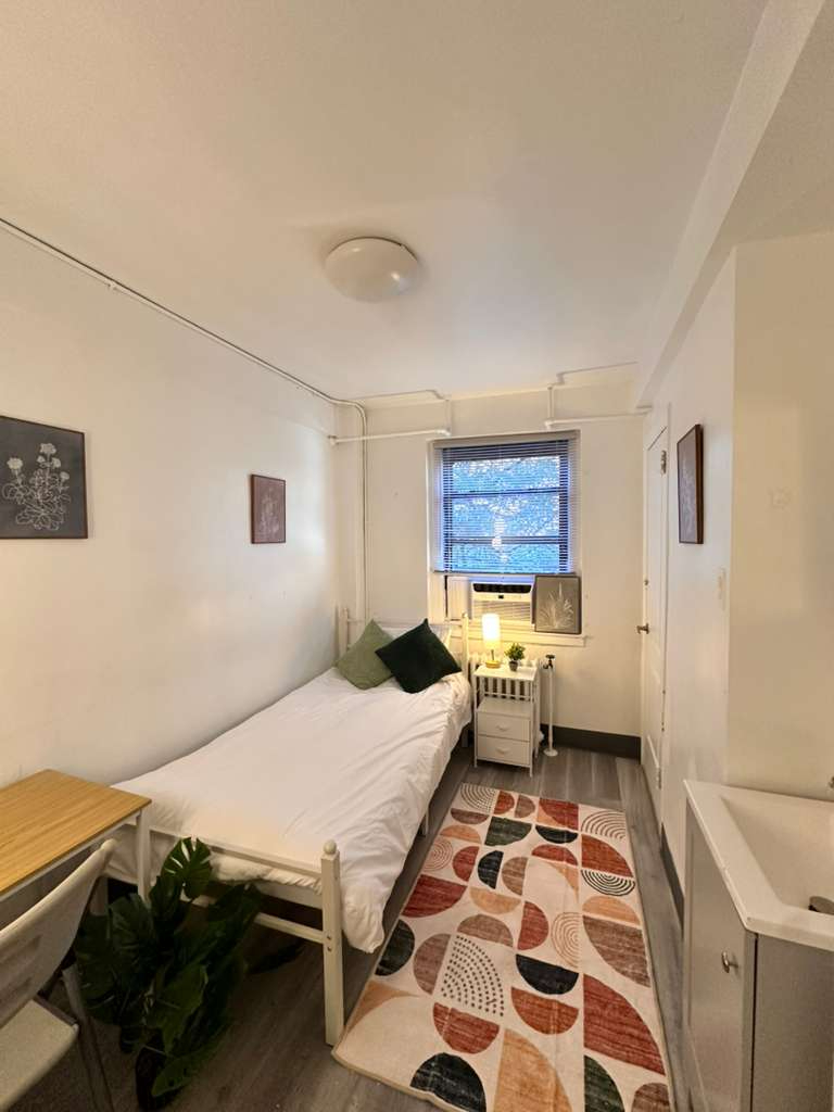 Jack Jill Room- Students/Interns Only - Photo 1