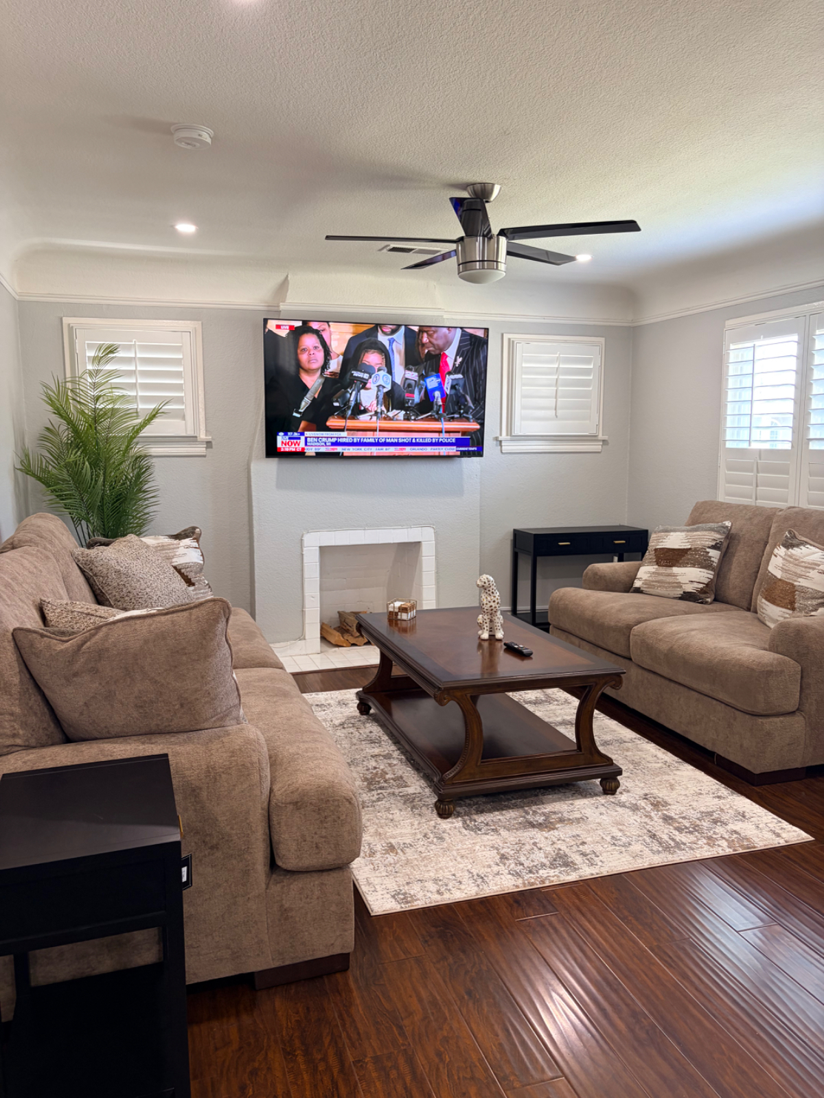 Spacious 2BR Retreat Near SoFi, LAX & Major Hospitals - Photo 1