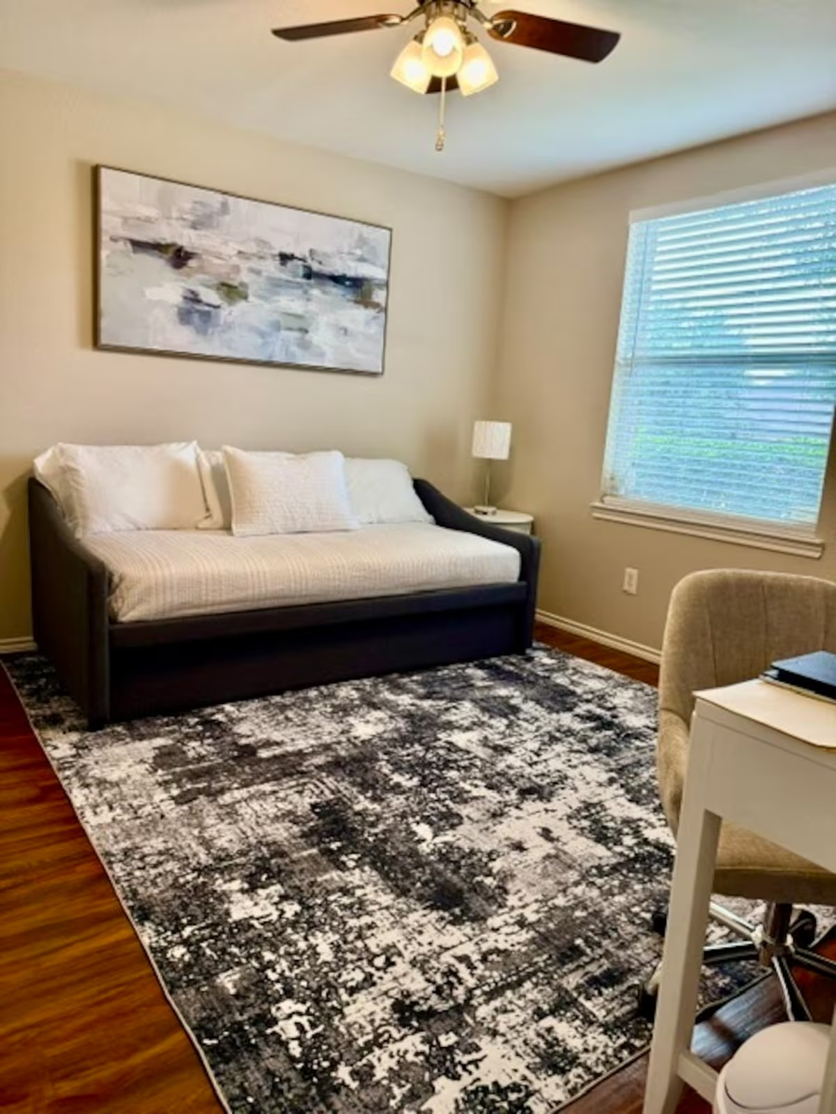 Spacious 4BR Furnished Home with Two Living Areas in Frisco - Photo 10