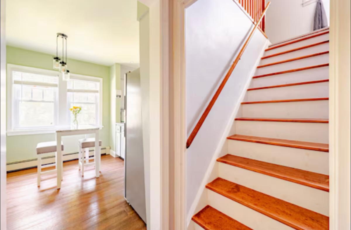 Spacious & Fully Furnished Home Near Hospitals | Sleeps 6 | Fast Wi-Fi & Backyard Retreat - Photo 8