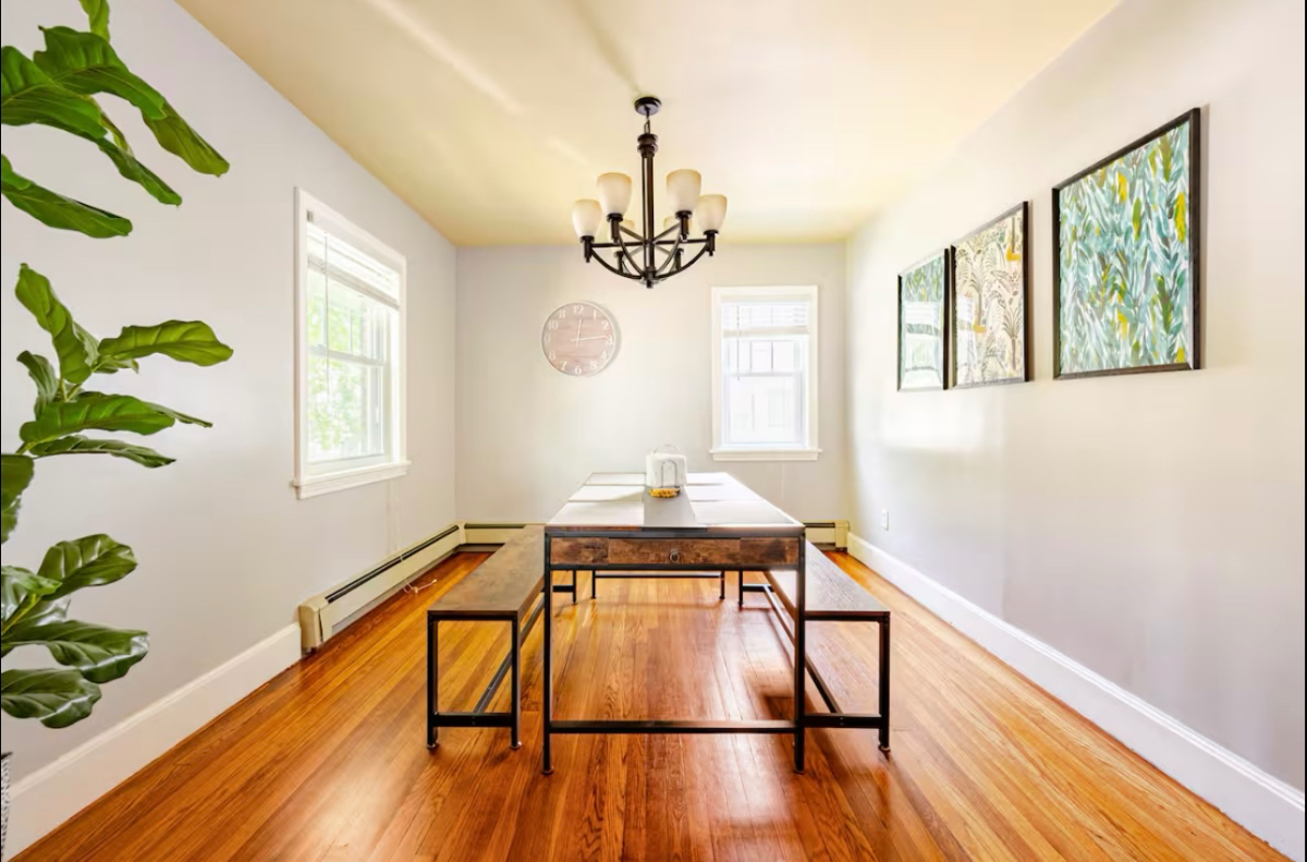 Spacious & Fully Furnished Home Near Hospitals | Sleeps 6 | Fast Wi-Fi & Backyard Retreat - Photo 5