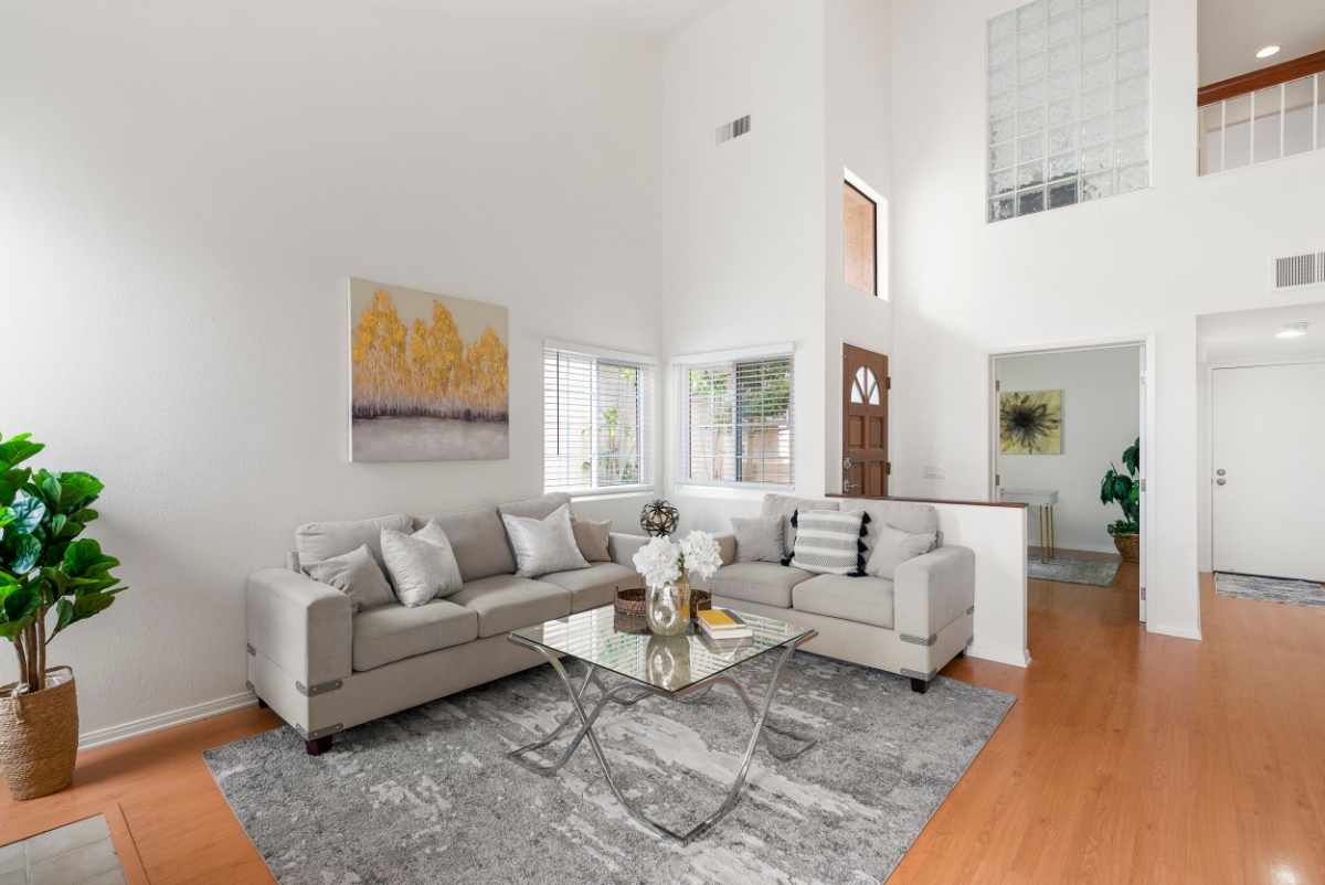 Furnished 3BR House Near UCSD, Scripps & VA | Pets OK, Yard + Garage - Photo 5