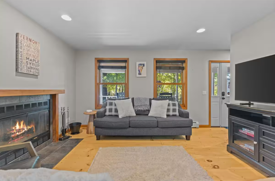 Private 3BR Retreat Near the Slopes & Town - Photo 12
