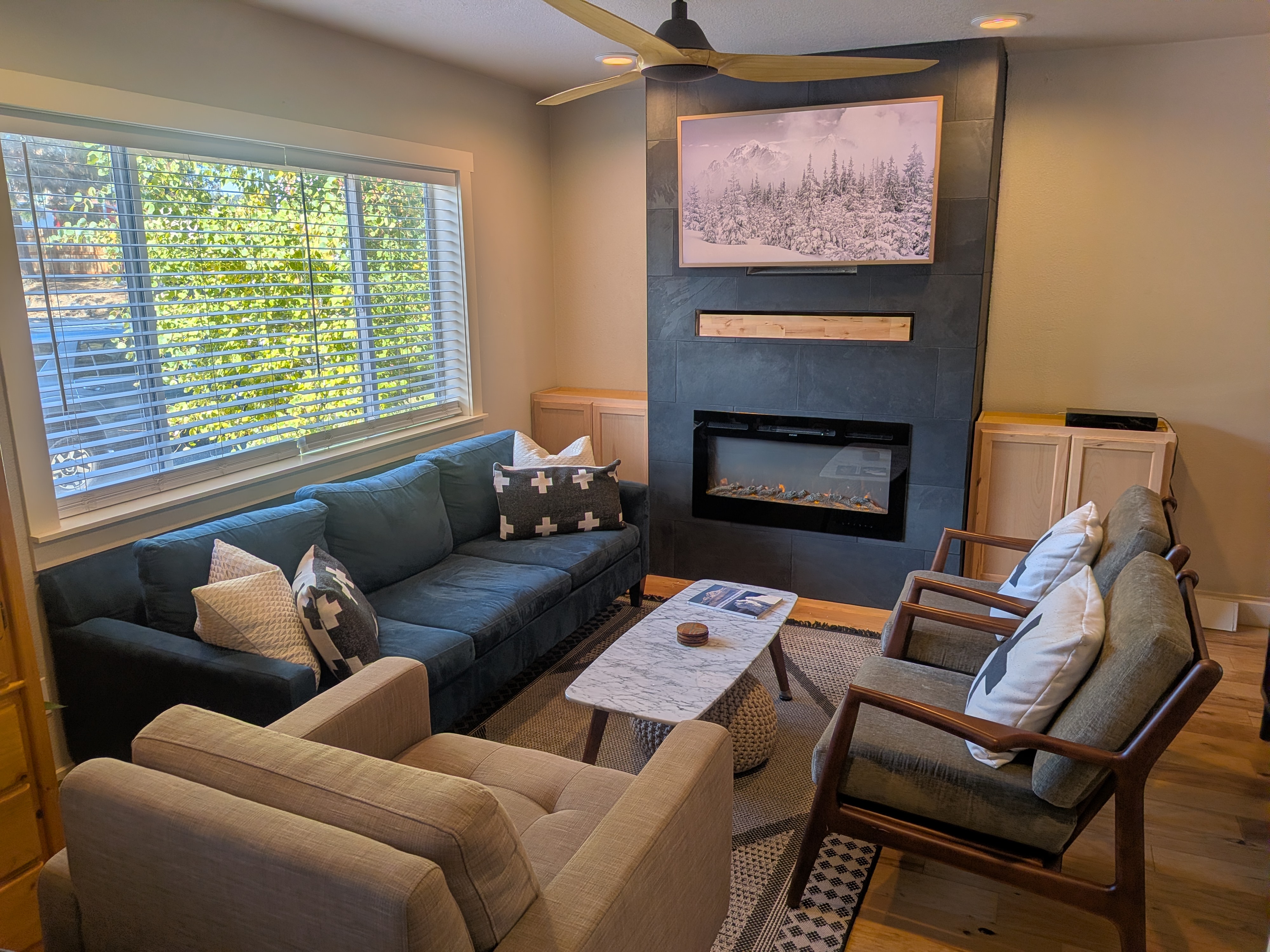 All Inclusive 3br 1.5 bath - Prime Old Bend Location - Walk to Downtown, Box Factory, River, & Amphitheater! - Photo 1