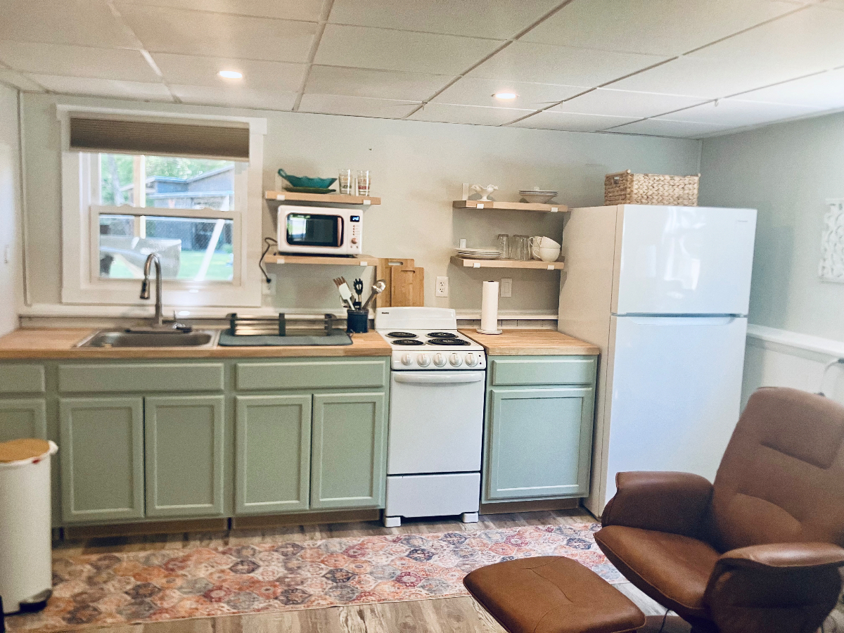 Studio: Fully Equipped, Utilities Included - Photo 2