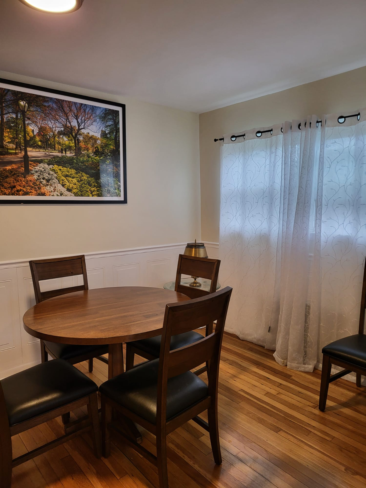 Inviting King Room with Shared Living Spaces and Utilities Included in Prime Location Near Hospitals - Photo 11