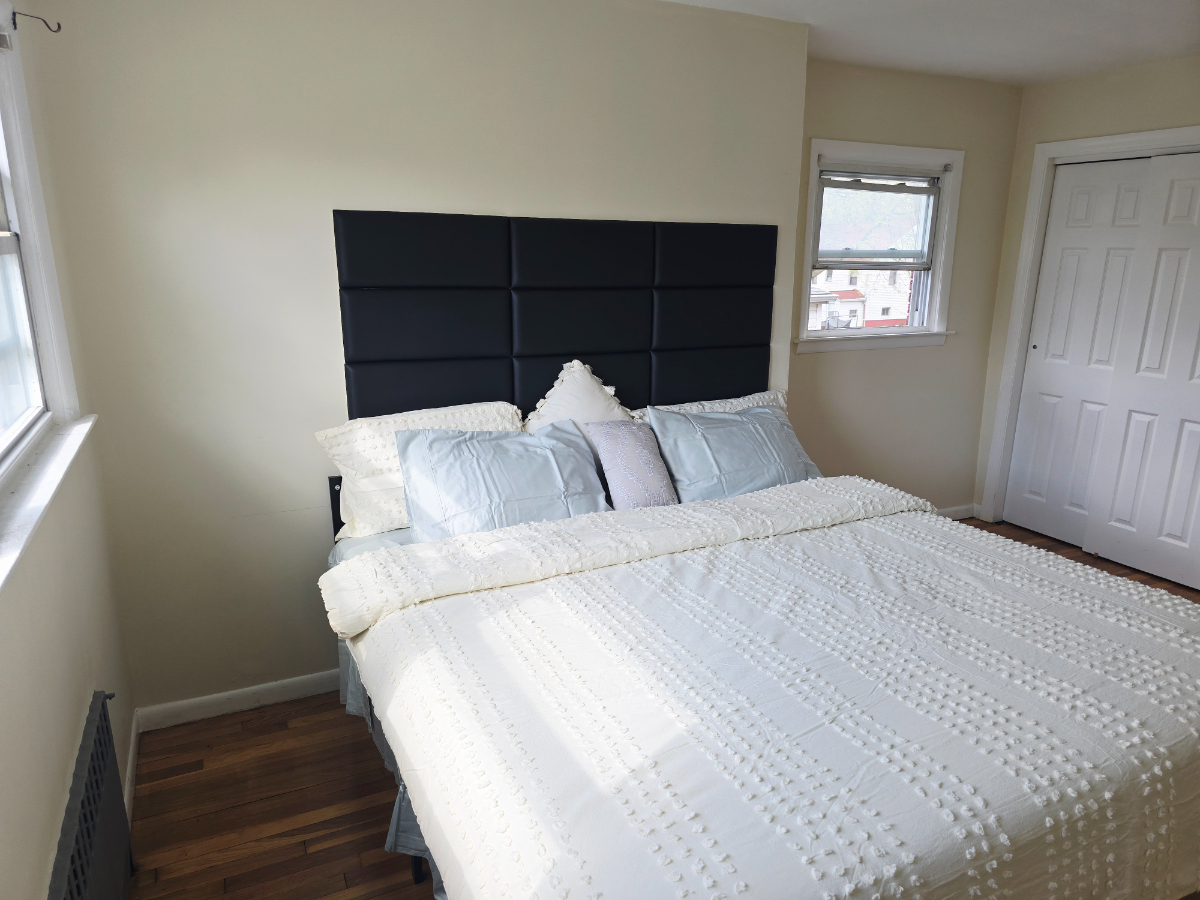 Inviting King Room with Shared Living Spaces and Utilities Included in Prime Location Near Hospitals - Photo 5