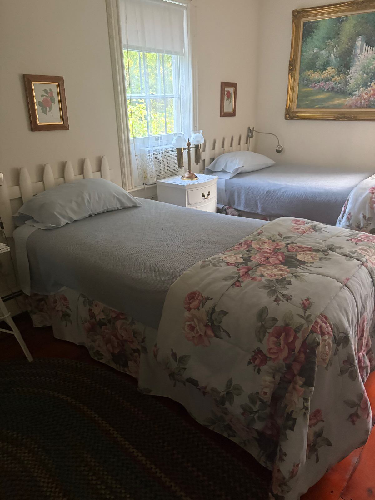 Beautiful twin bed room - Photo 3