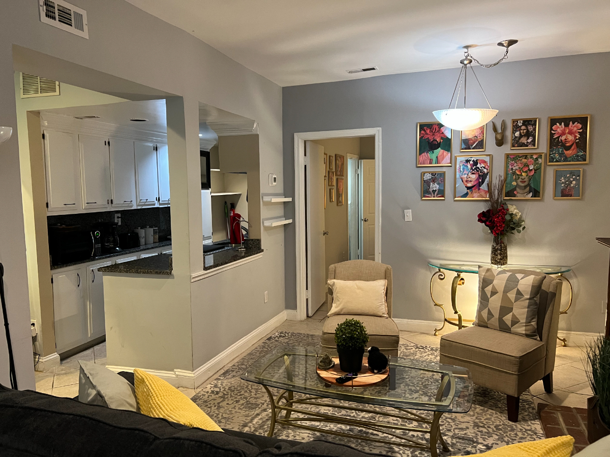Modern 1BR in Logan Circle | Private Entrance - Photo 4