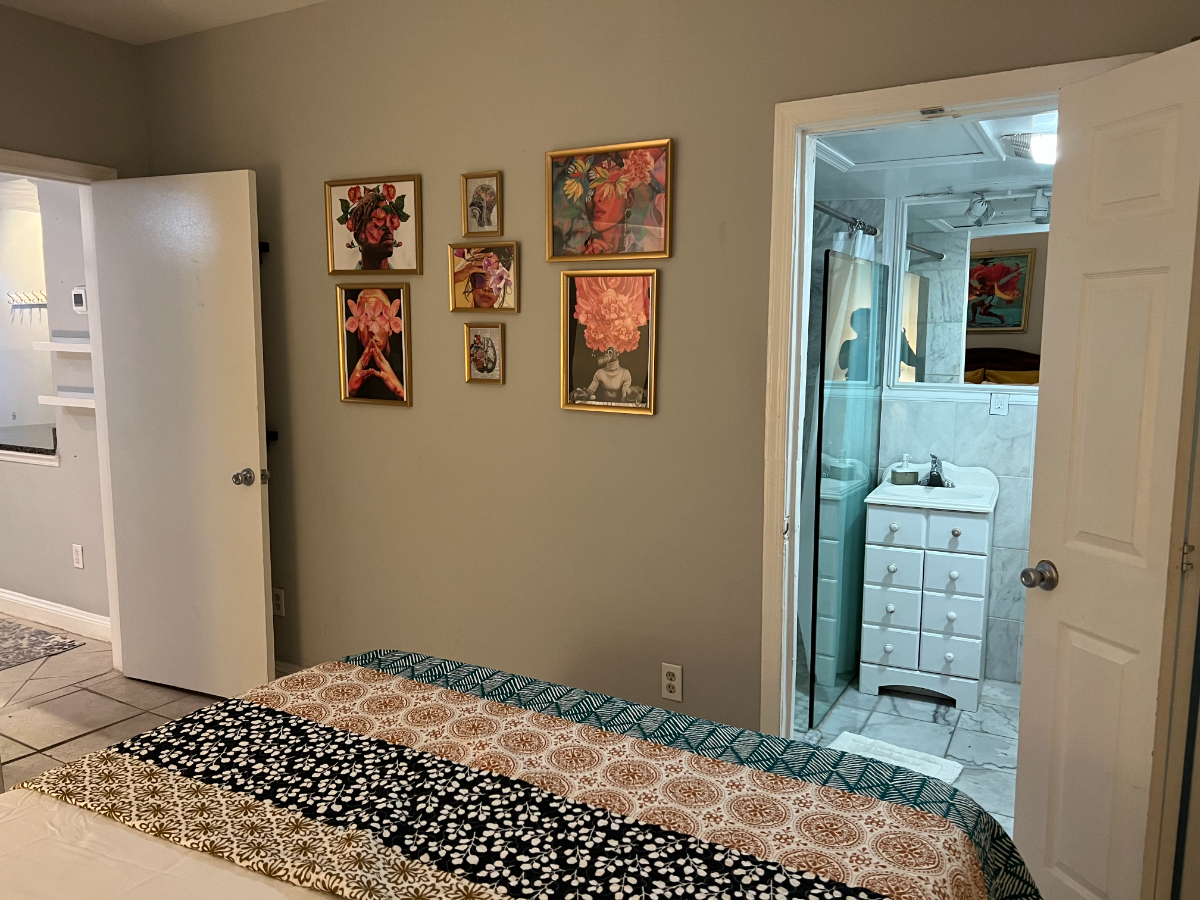 Modern 1BR in Logan Circle | Private Entrance - Photo 11