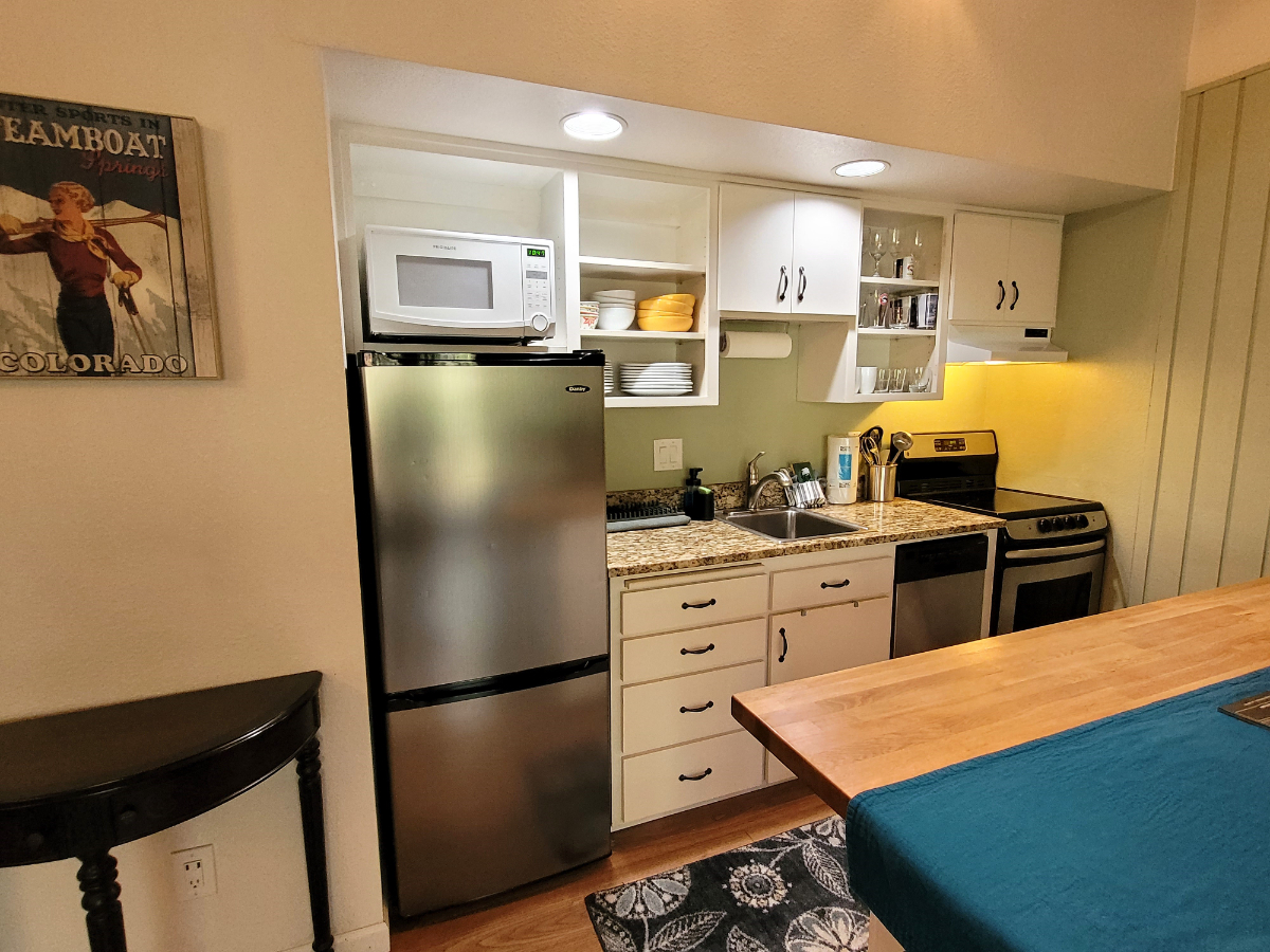PropeMt. Bachelor Ski Resort Condo, Located along the Deschutes River. Great Location! - Photo 5
