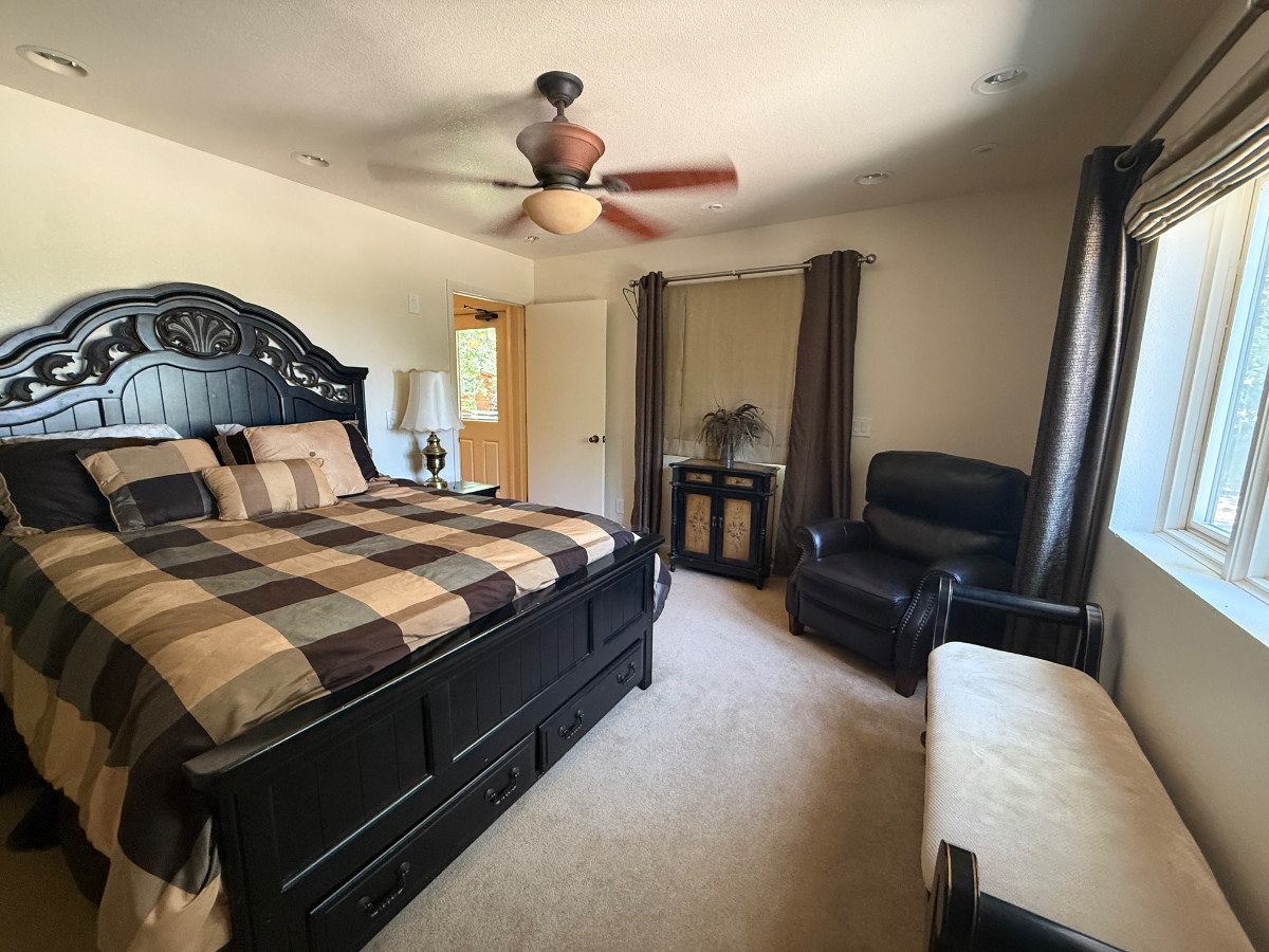 Spacious 3 Bedroom Furnished Apartment Near Sinks Canyon With Private Entrance - Photo 6