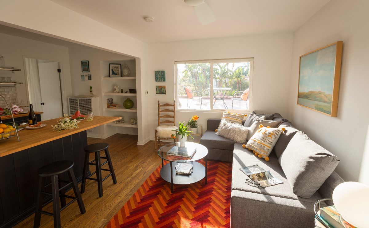 Luxurious & Lush 1BR Designer Oasis with Rooftop Patio in Mid-Wilshire - Photo 6