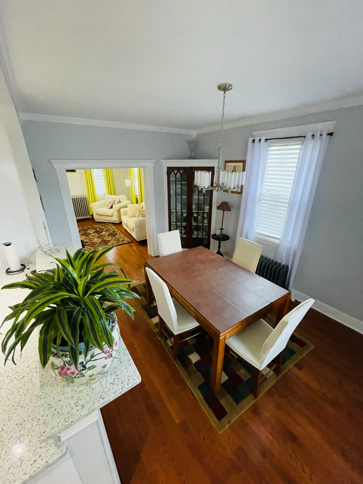 Fully Furnished 2 bed 1 bath house-Perfect for students or traveling professionals! - Photo 1