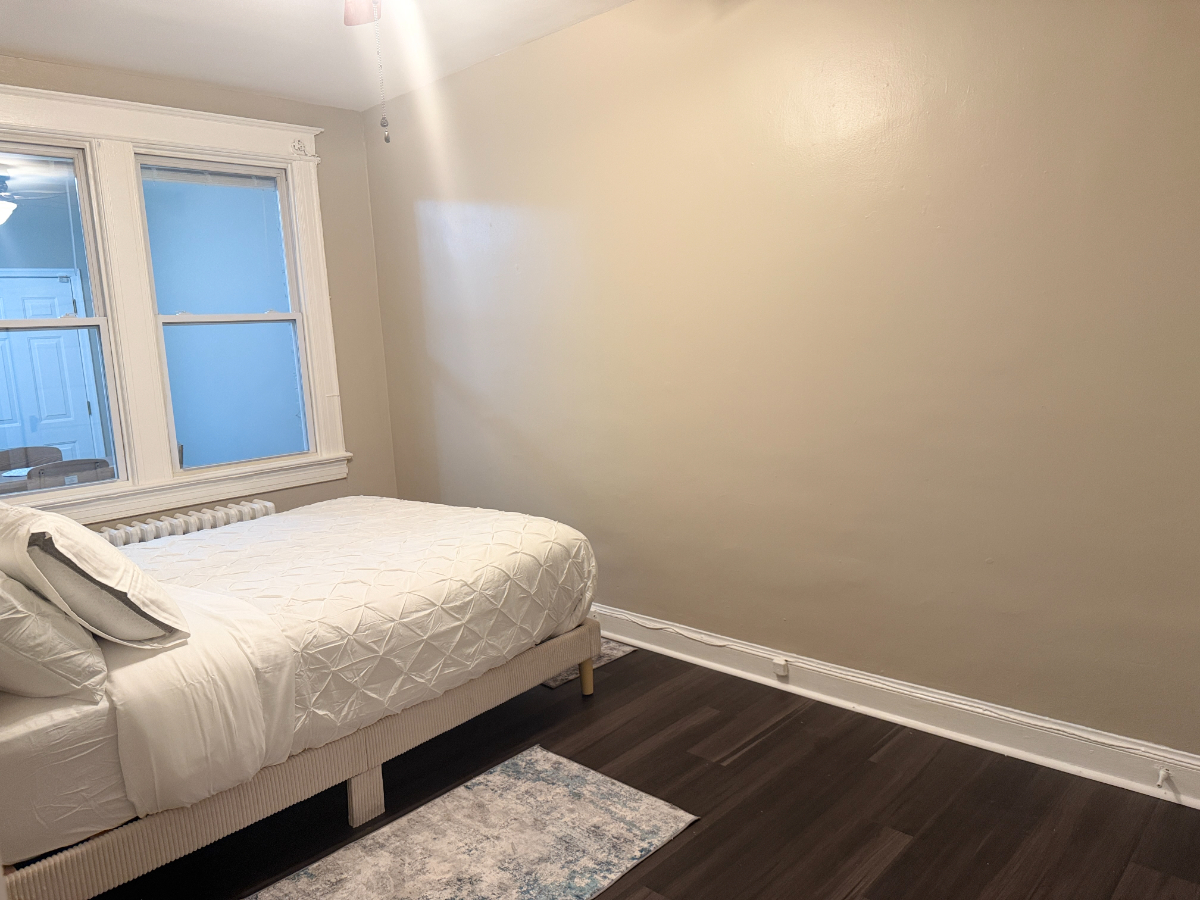 First-Floor 1BR + Den in Petworth - Free Parking, Backyard & Steps to Metro - Photo 2