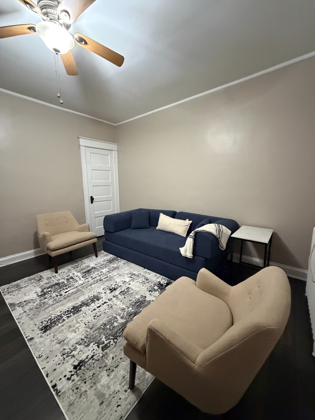 First-Floor 1BR + Den in Petworth - Free Parking, Backyard & Steps to Metro - Photo 9