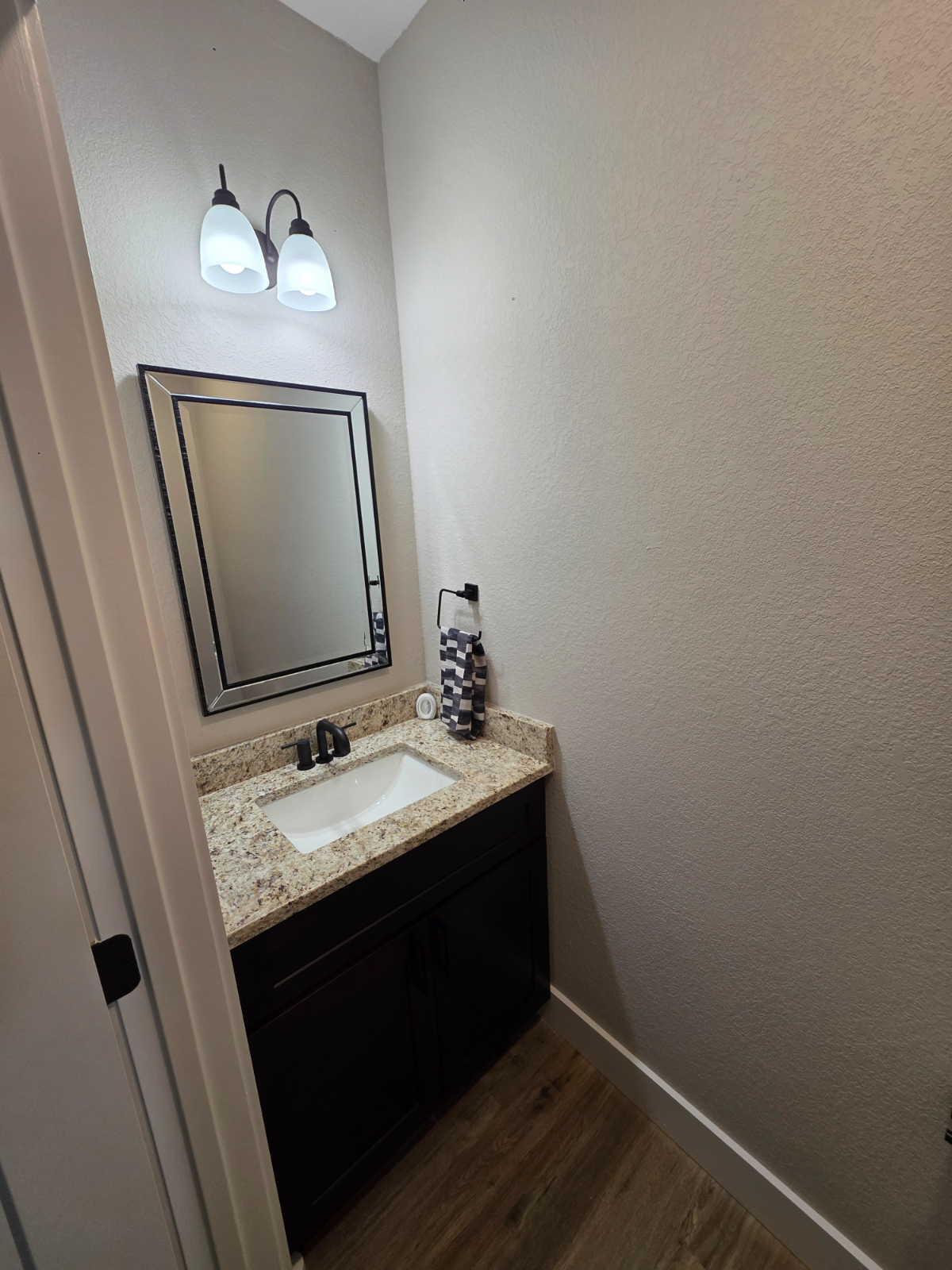 NEW CLEAN AND QUITE - Photo 11