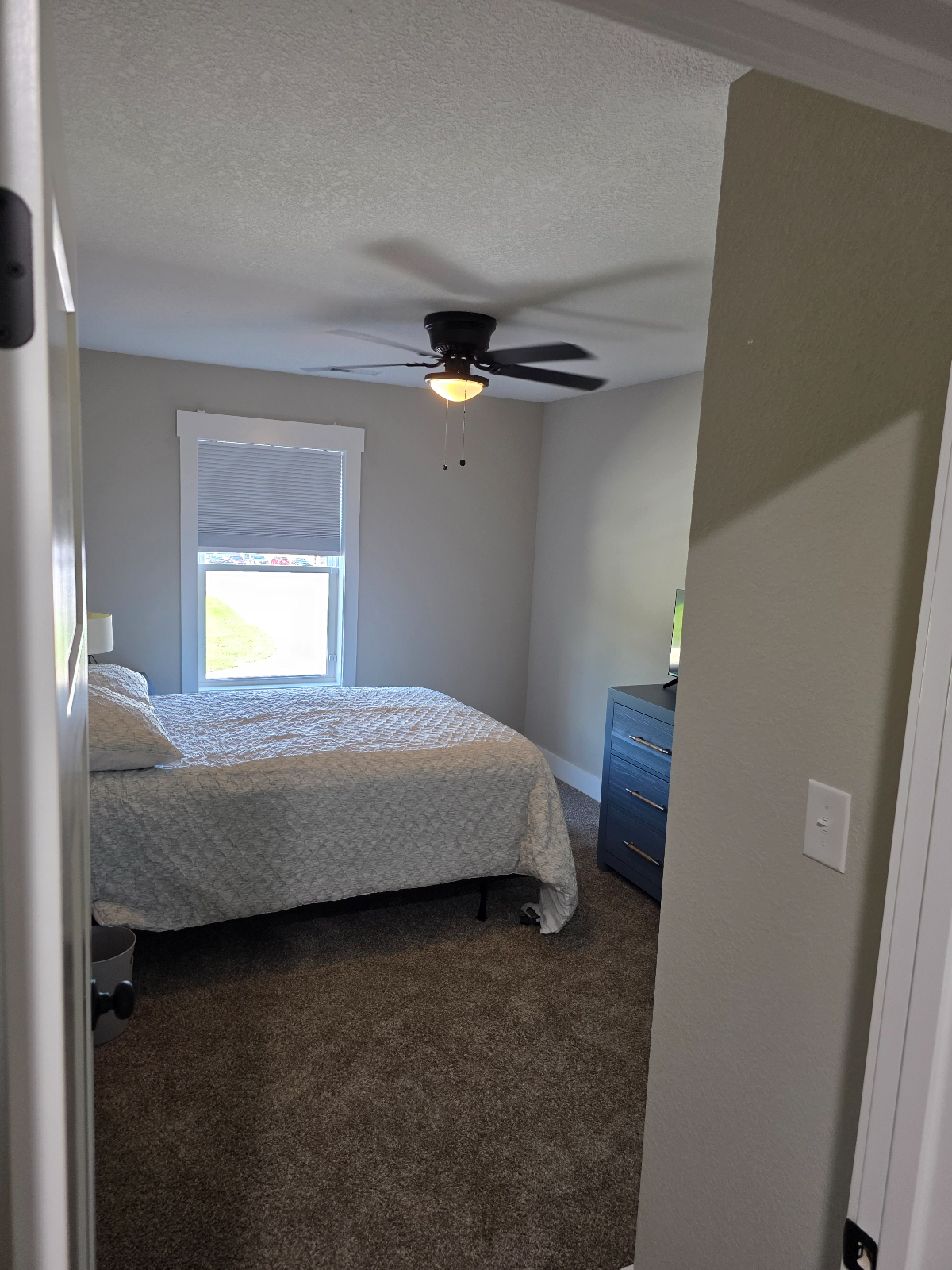NEW CLEAN AND QUITE - Photo 3