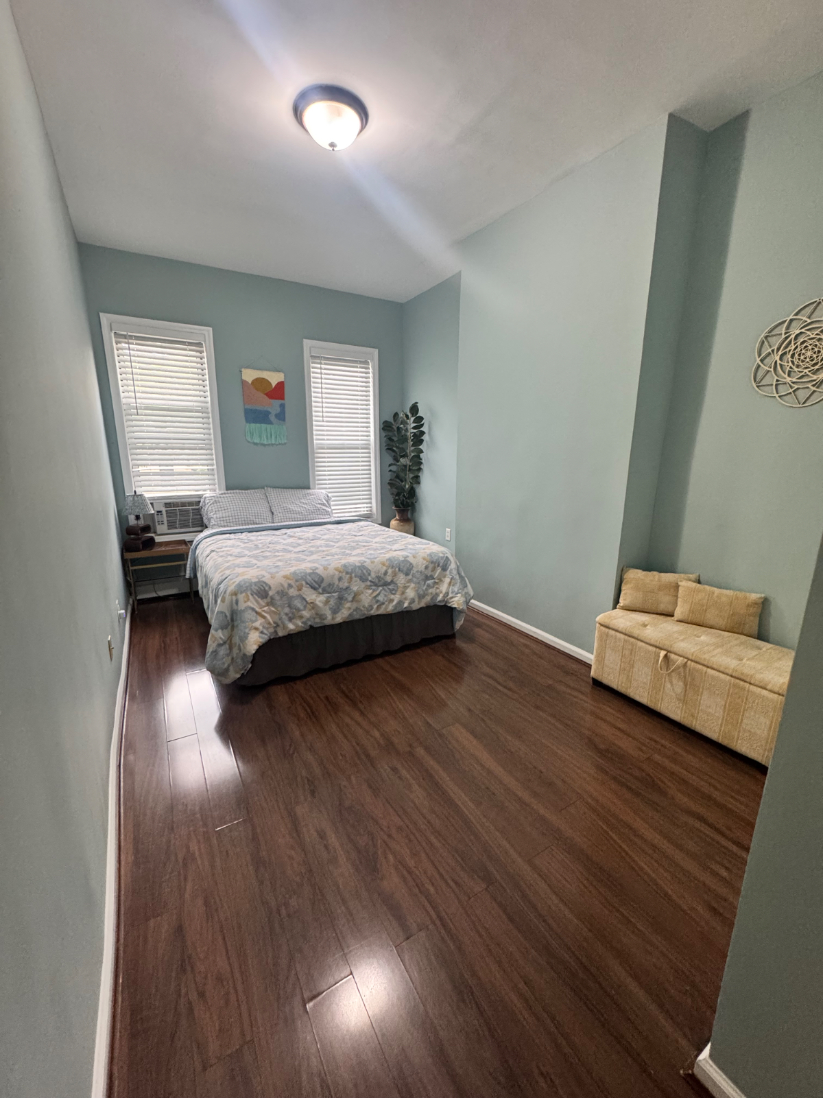 Quiet Furnished Home for Traveling Professional - Photo 1