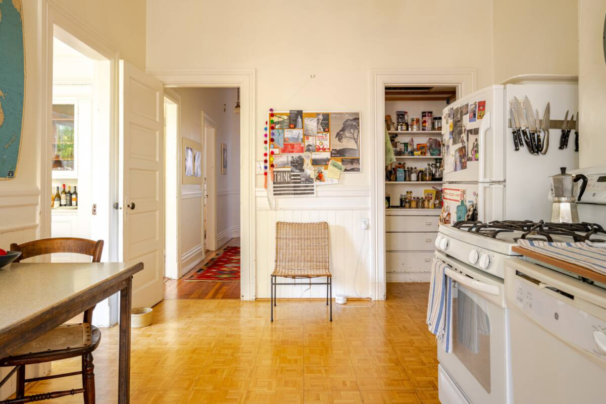 Your Home Base - Sunny San Francisco Victorian - 3 - Photo 4