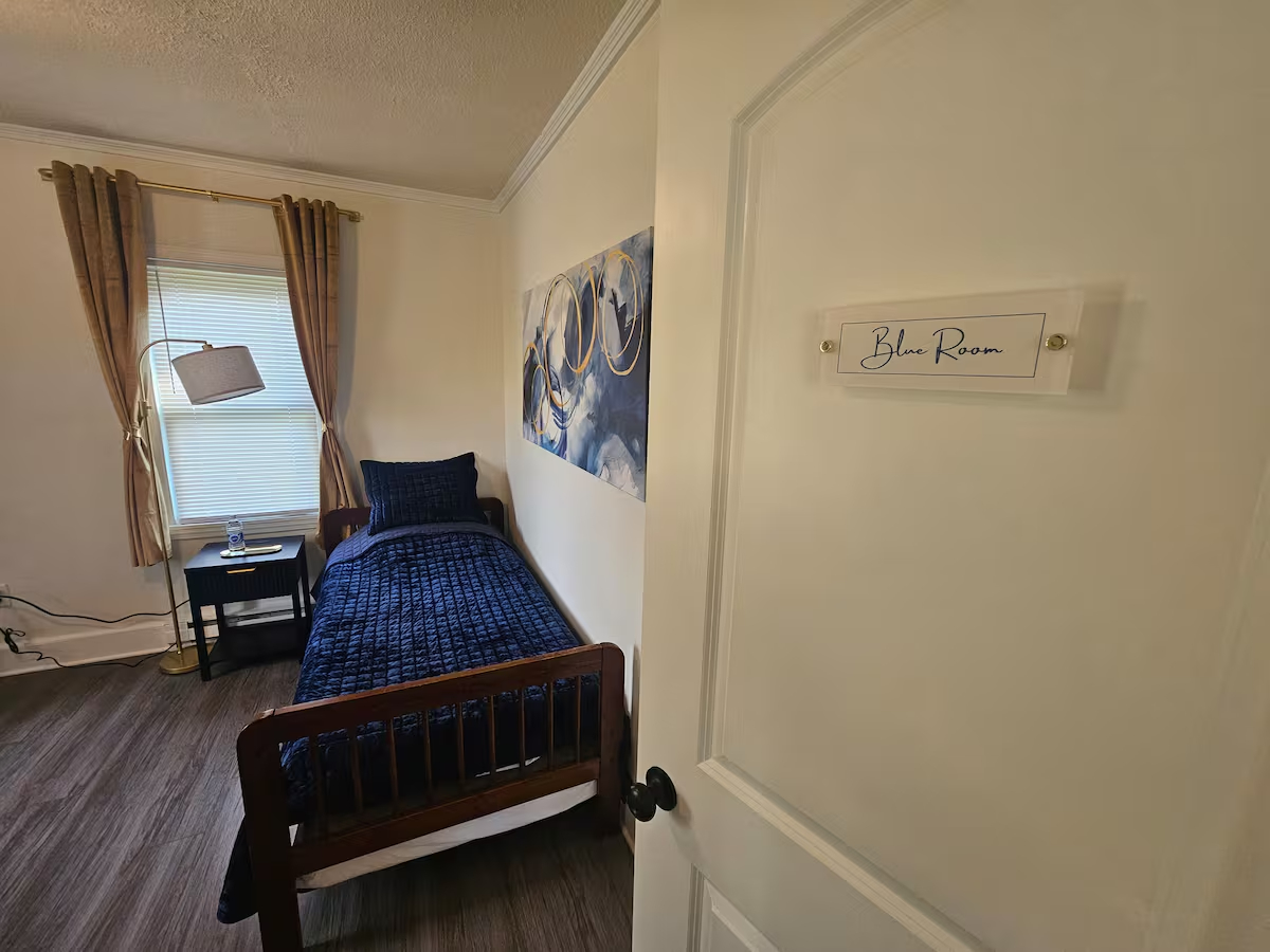 Fully Furnished Two-Bedroom Home Designed for Comfortable Long-Term Living - Photo 10