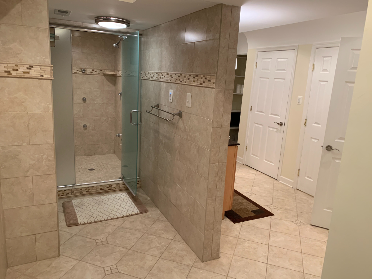 Spacious Executive apartment with private entrance on Rock Creek Park - Photo 6