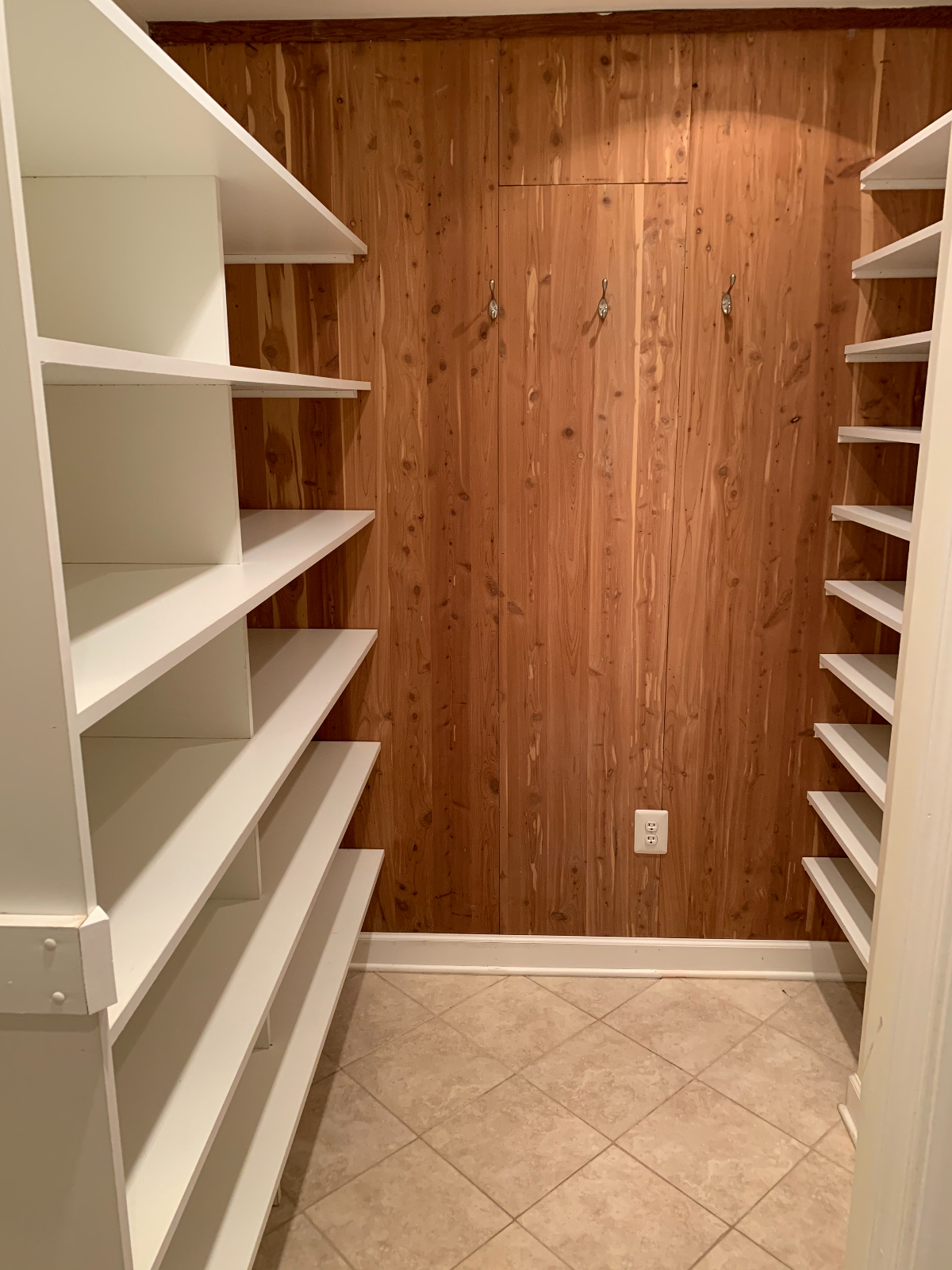 Spacious Executive apartment with private entrance on Rock Creek Park - Photo 9