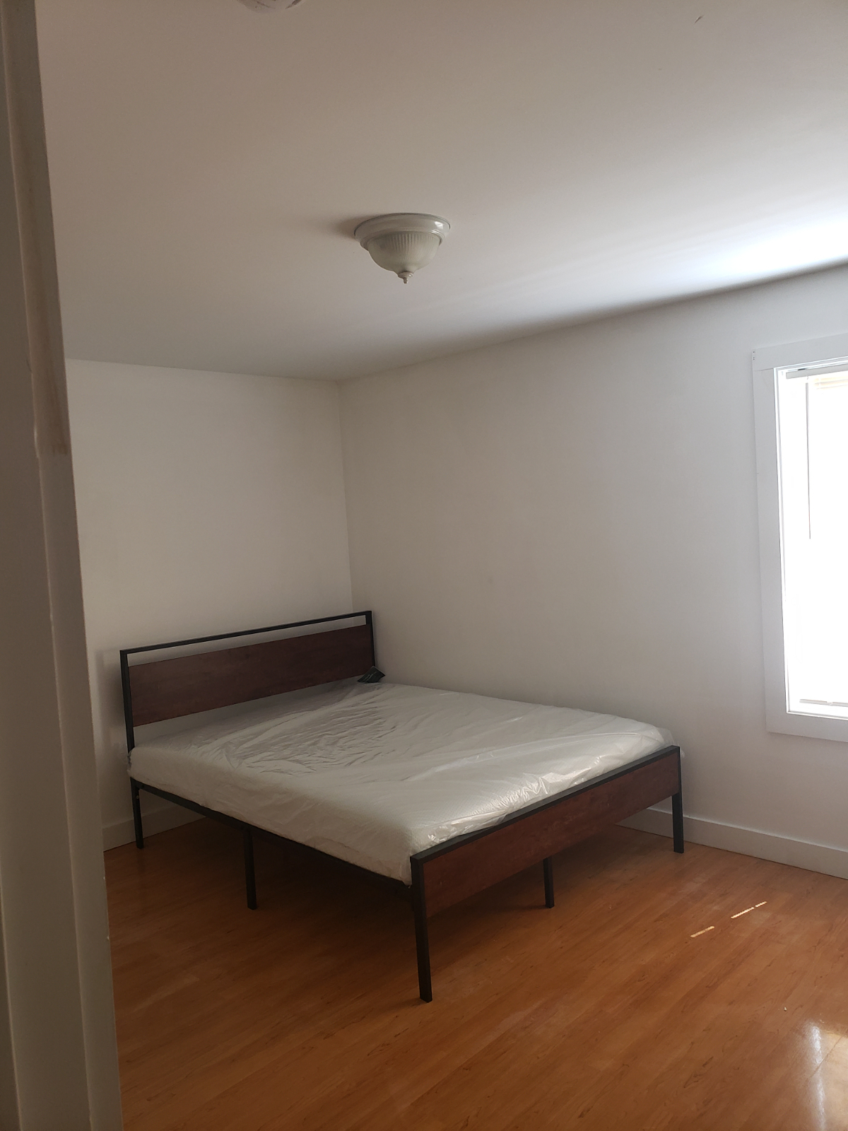 Townhouse located in Vernon Vt in close proximity to Brattleboro Vermont and Greenfield Massachusett - Photo 3