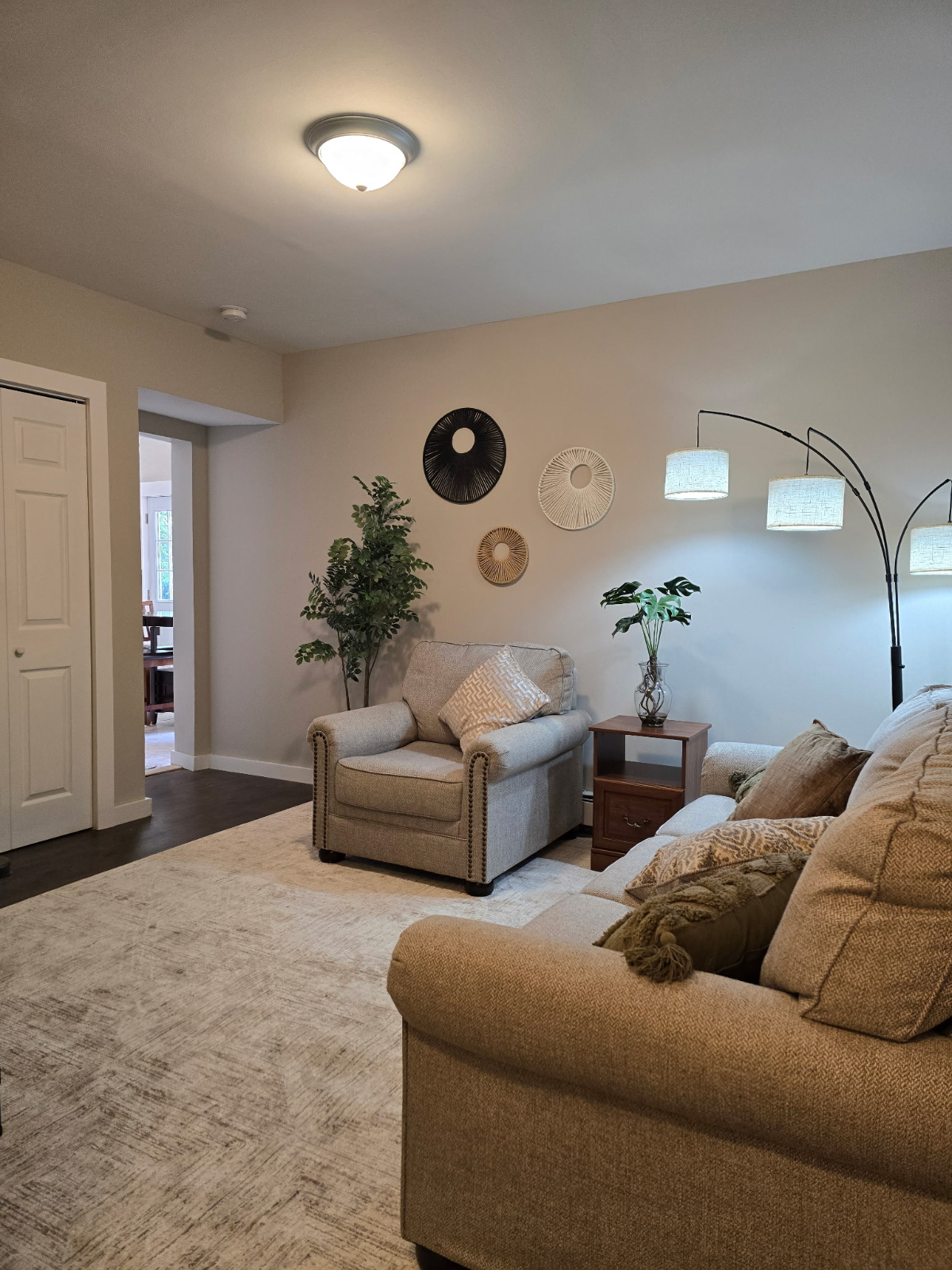 Your Hudson Valley Home Base | Renovated & Relaxing - Photo 1