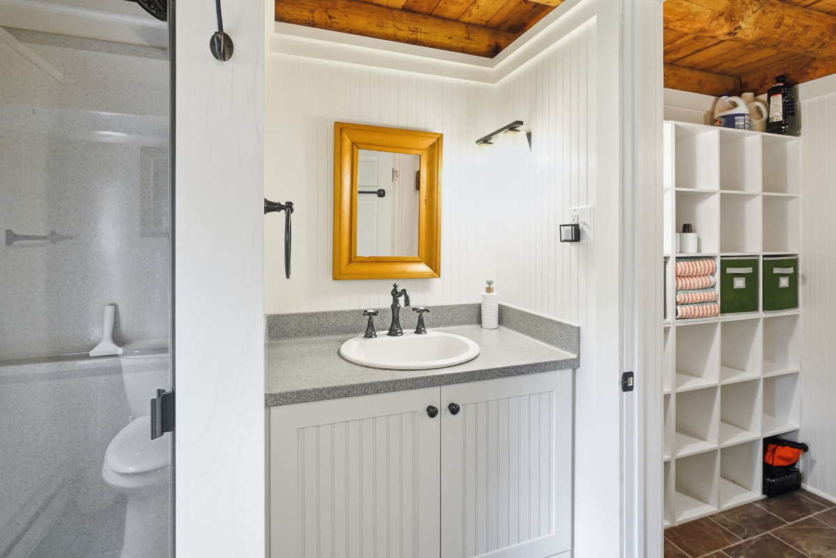 Cooperstown Retreat  Luxury Cozy Cabin Escape - Photo 6
