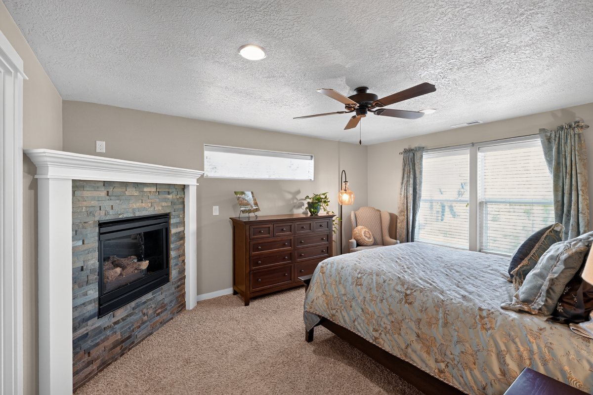 Spacious Bend Retreat Near River Canyon Trails - Photo 3