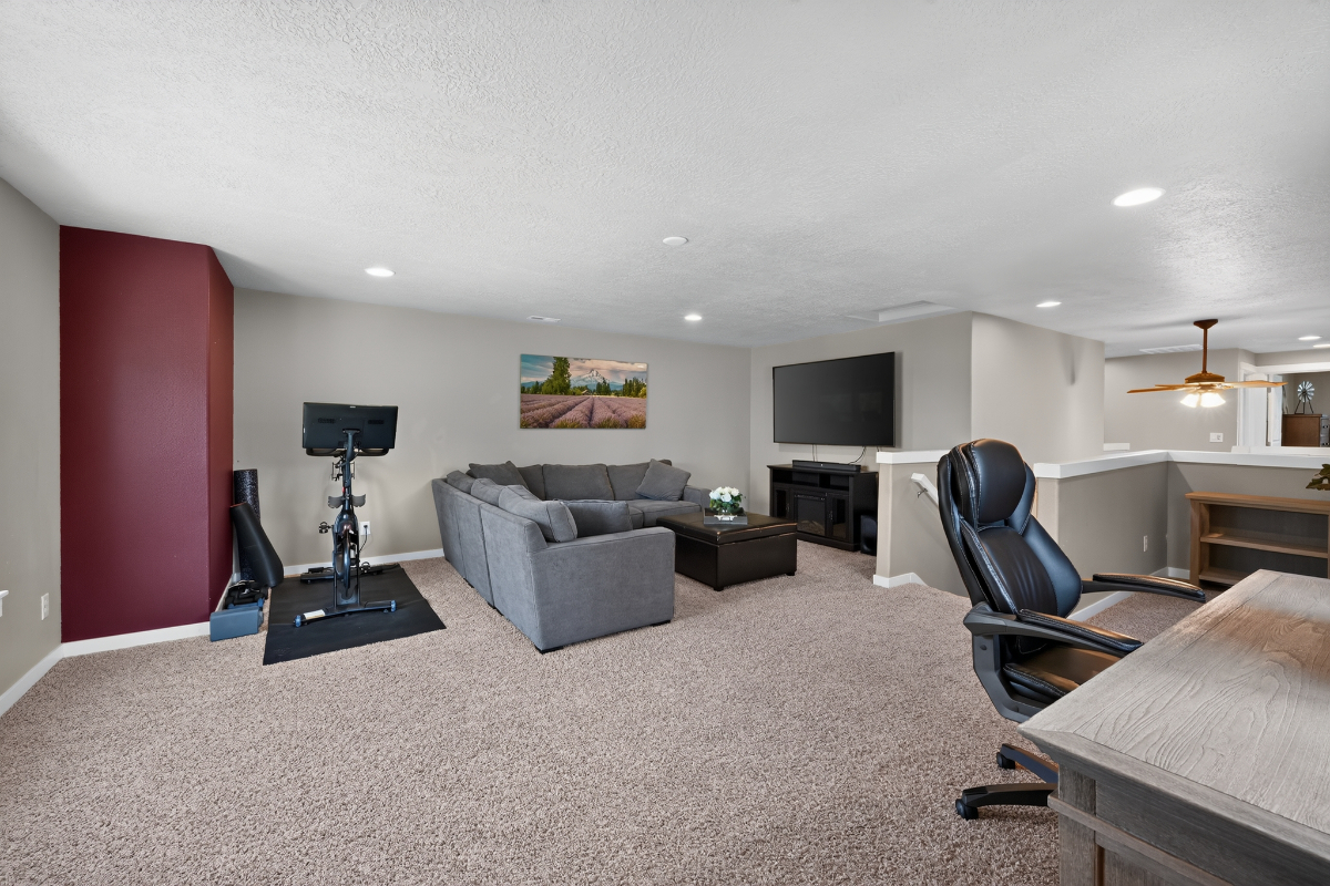 Spacious Bend Retreat Near River Canyon Trails - Photo 5