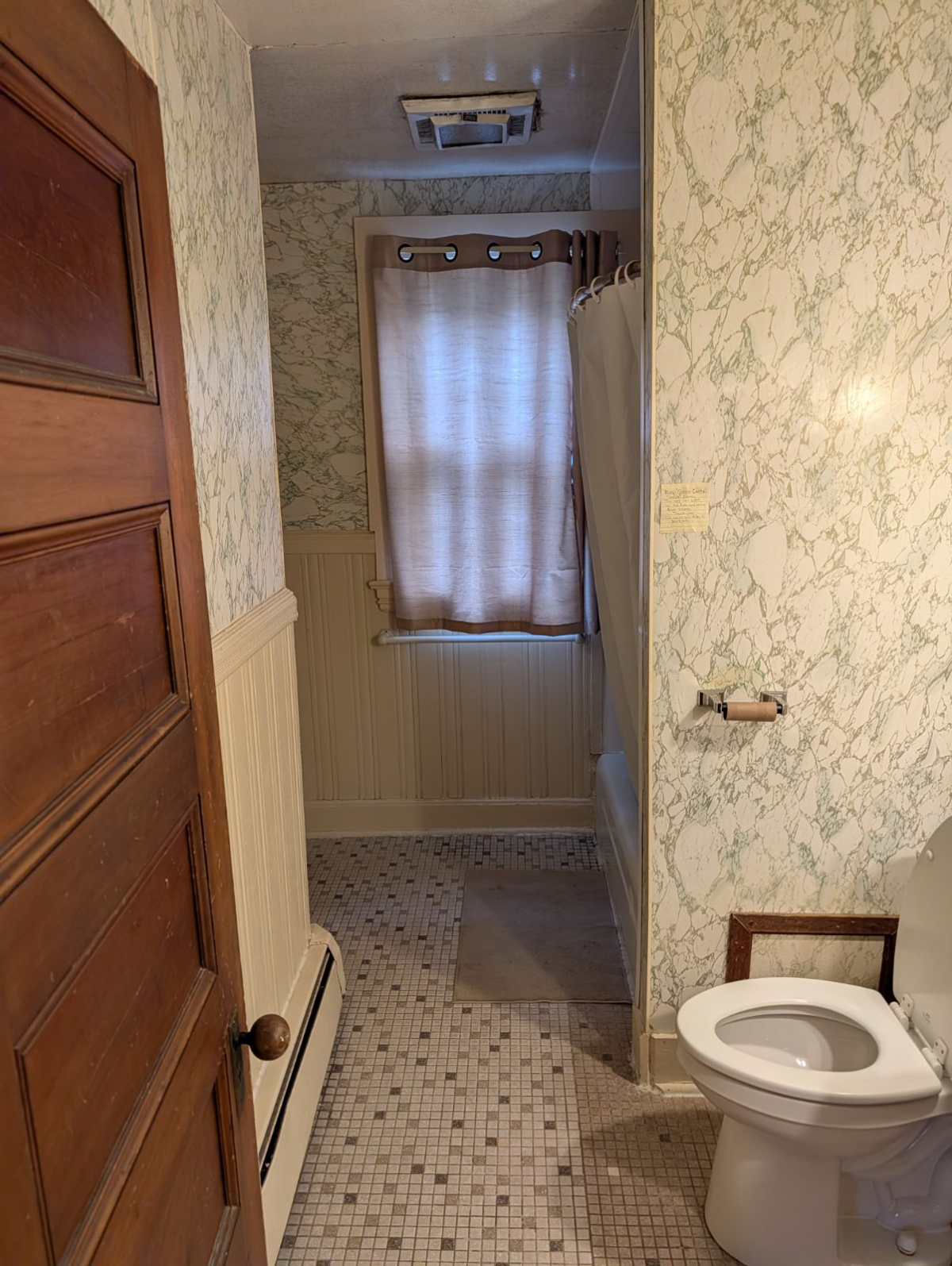 Furnished apt and rooms available - Photo 4