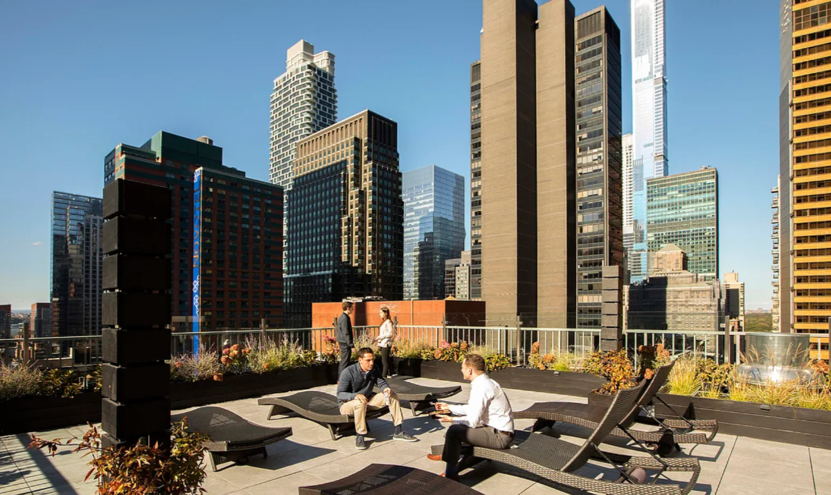 Fully Furnished Penthouse in the Middle of Manhattan - Photo 8